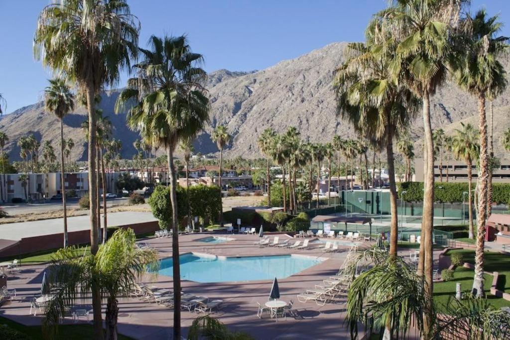 Marquis Villas Resort Palm Springs Exterior photo